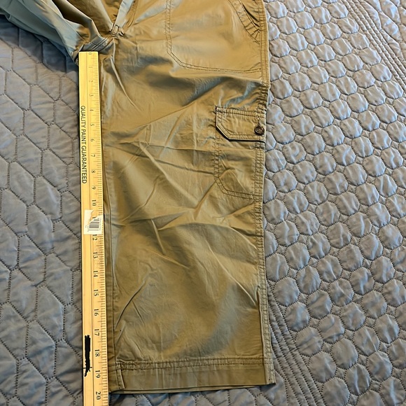 Merona Utility Mid-Waist Outback Brown Khaki Crop Capri Pants Size 10 - Picture 8 of 10
